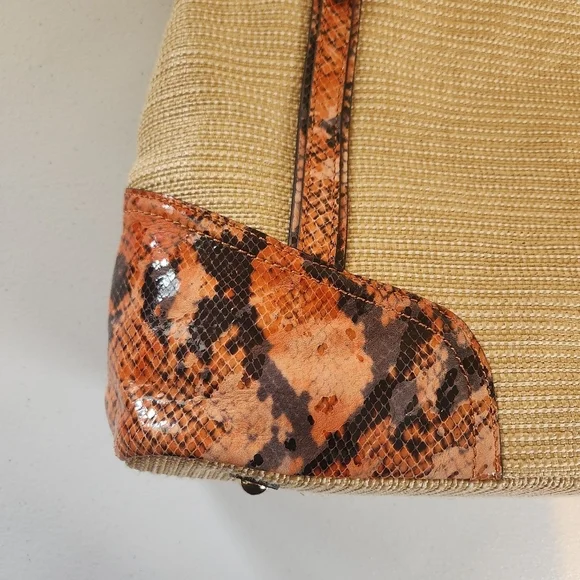 B Makowsky Leather Snake Large Shoulder Mansfield Tote Handbag Woven Purse New - Picture 4 of 10